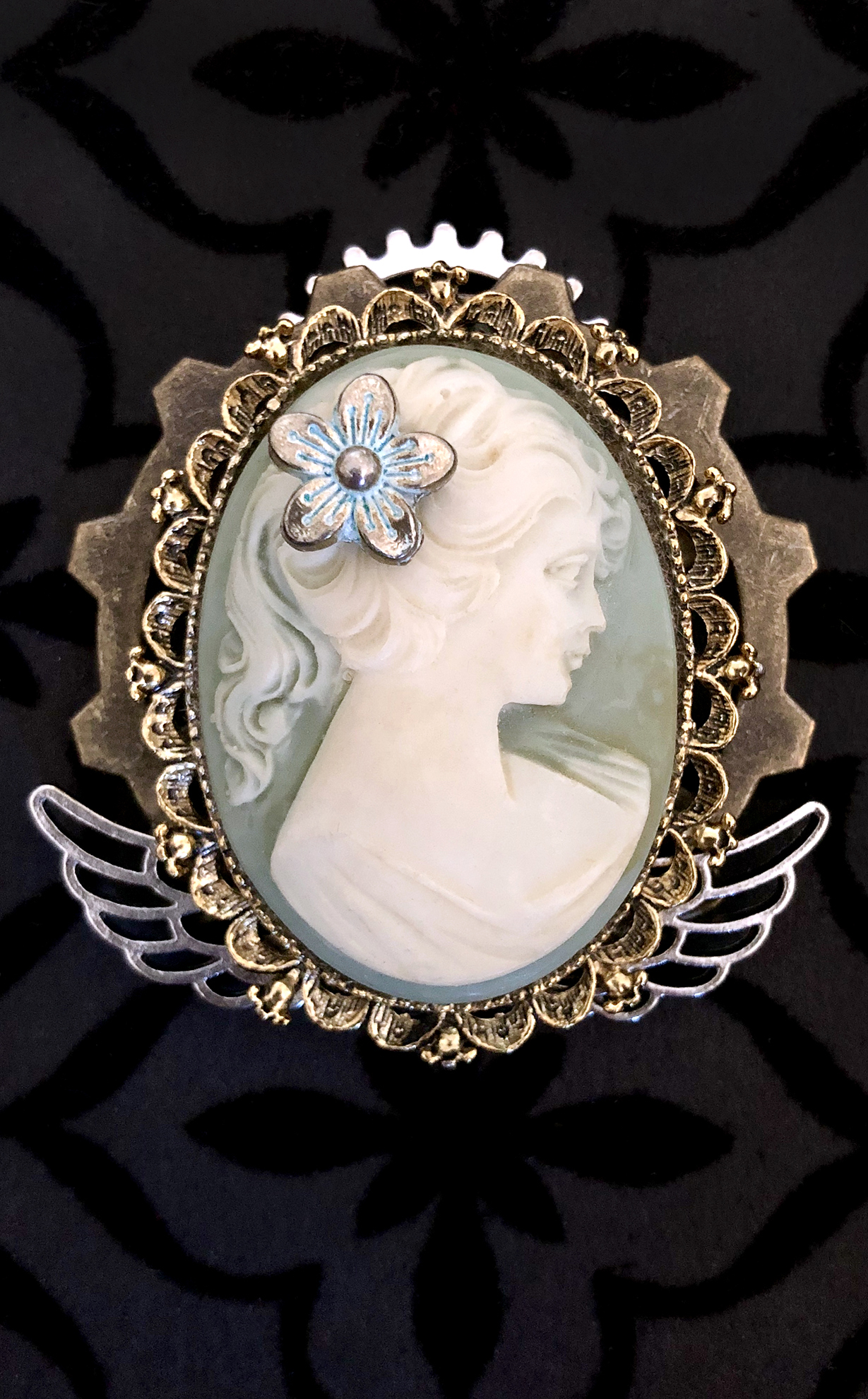 Jewelry: Try Some On